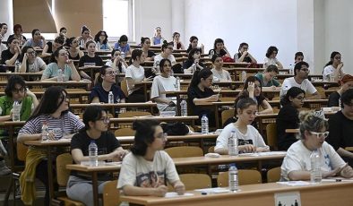 YKS’ye 3 milyon 36 bin 945 aday başvurdu: En yaşlı aday 85 yaşında!