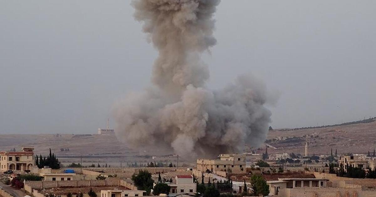 Suriye’nin Humus kentine hava saldırısı