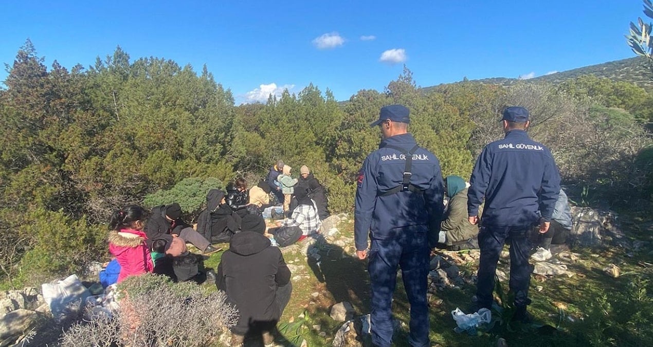 Ormanlık alanda göçmen operasyonu
