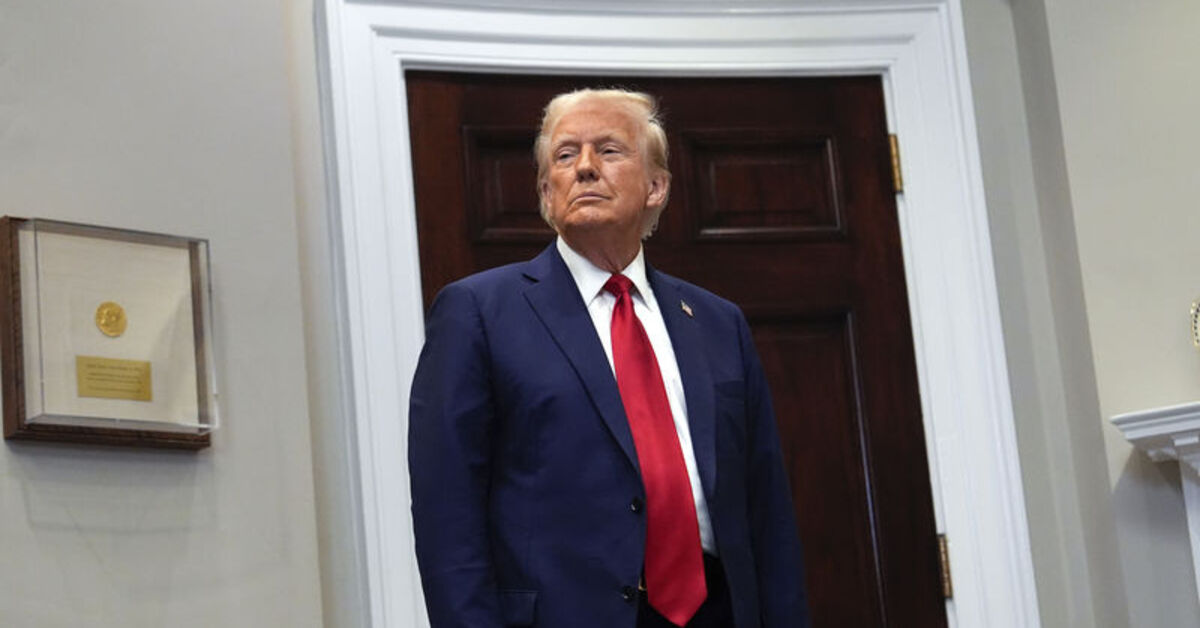 Trump, El Salvador Devlet Başkanıyla yasa dışı göç ve ulusaşırı çetelerle mücadeleyi görüştü