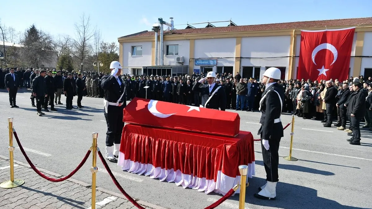 Kayseri’de şehit polis memuru son yolculuğuna uğurlandı