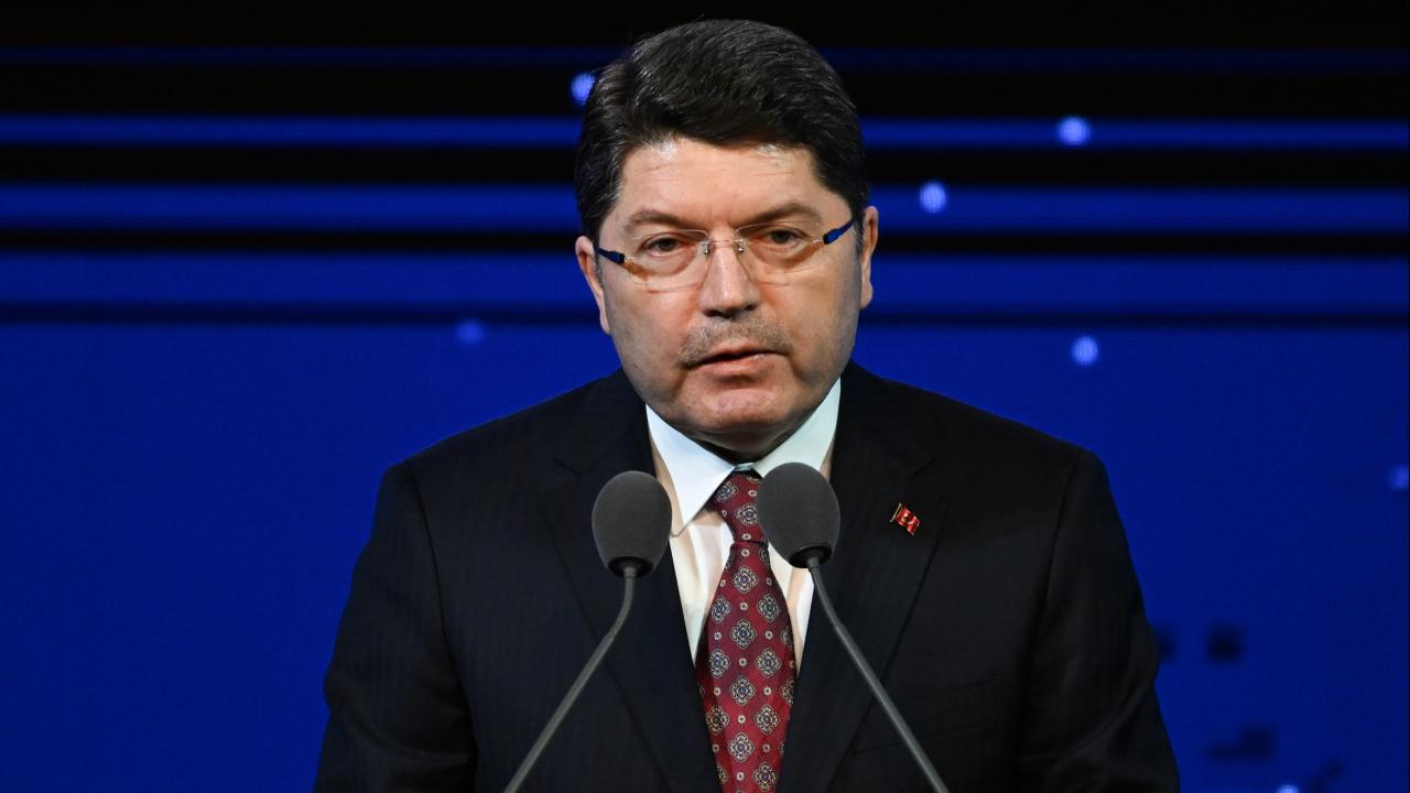 Adalet Bakanı Tunç’tan Özgür Özel’e tepki